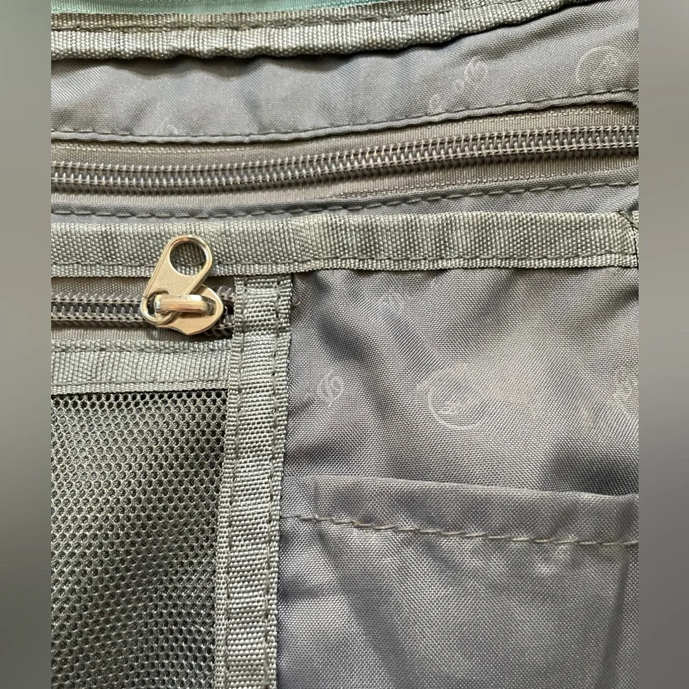 Doughnut Macaroon Backpack - Picture 5 of 11